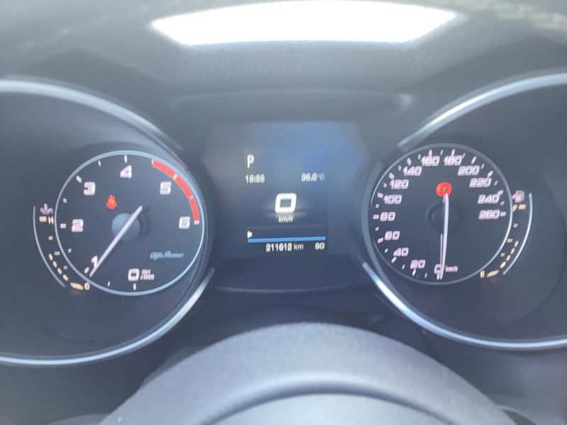 Alfa Romeo Stelvio 2.2 JTDM Basis 2WD 2018 – снимка 18