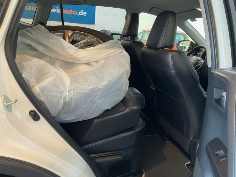 Toyota RAV 4 2.5 Hybrid Executive 2017 – снимка 20