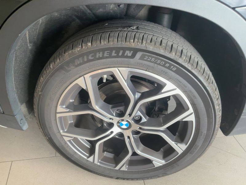 BMW X1 sDrive 18d xLine 2020 – снимка 5