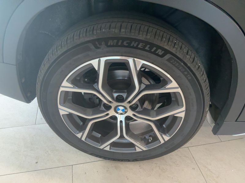 BMW X1 sDrive 18d xLine 2020 – снимка 9