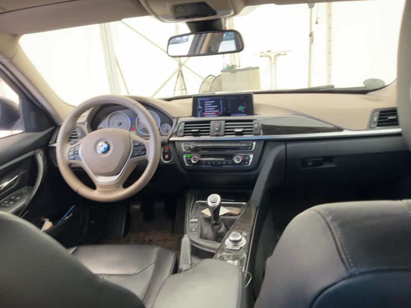 BMW 3er 320d 2012 – снимка 17