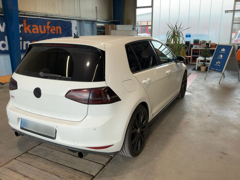 Volkswagen Golf VII 2.0 TFSI GTI "Performance" BlueMotion Tech 2015 – снимка 8