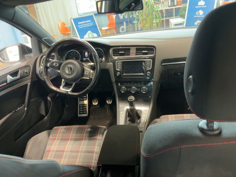 Volkswagen Golf VII 2.0 TFSI GTI "Performance" BlueMotion Tech 2015 – снимка 17
