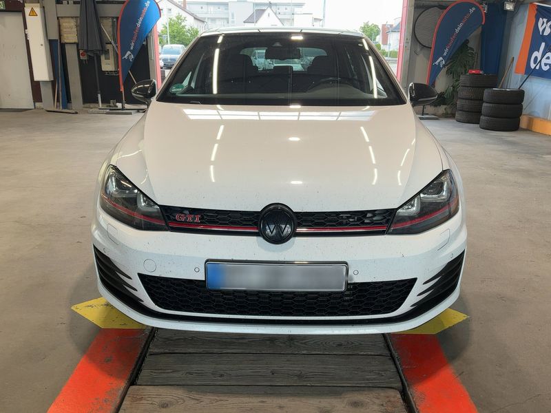 Volkswagen Golf VII 2.0 TFSI GTI "Performance" BlueMotion Tech 2015 – снимка 14