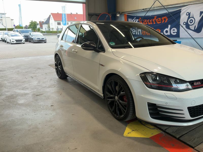 Volkswagen Golf VII 2.0 TFSI GTI "Performance" BlueMotion Tech 2015 – снимка 12