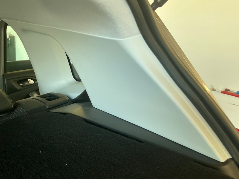Peugeot 2008 1.2 PureTech Allure 2016 – снимка 41