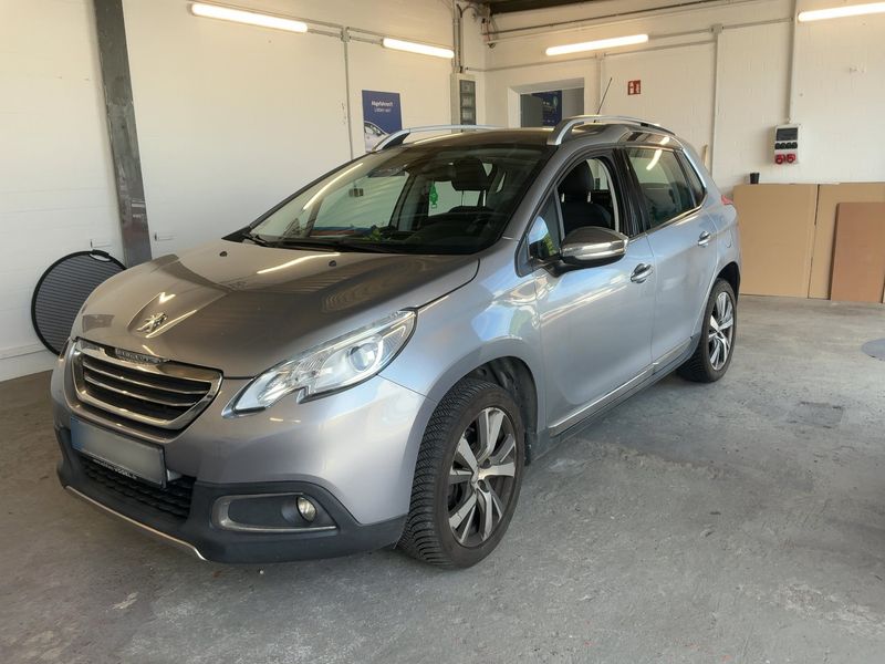 Peugeot 2008 1.2 PureTech Allure 2016 – снимка 2