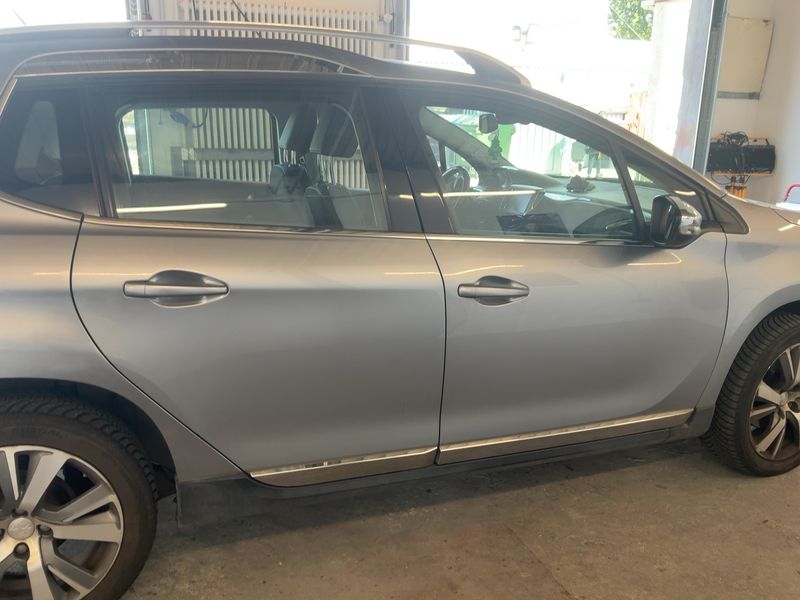 Peugeot 2008 1.2 PureTech Allure 2016 – снимка 10