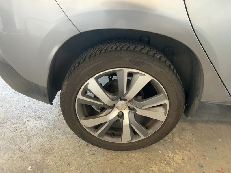 Peugeot 2008 1.2 PureTech Allure 2016 – снимка 9