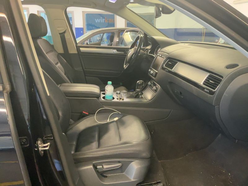 Volkswagen Touareg 3.0 V6 TDI Terrain Tech BlueMotion Tech 2015 – снимка 16