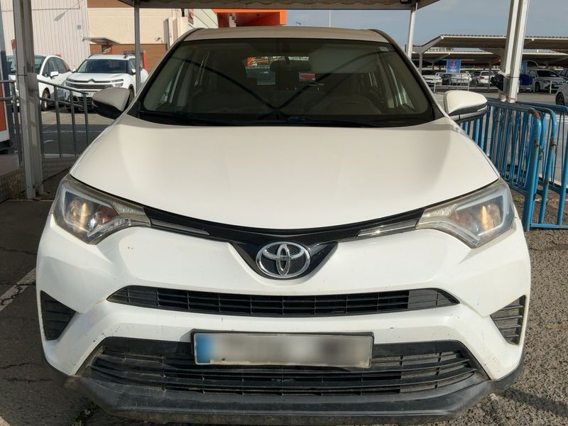 Toyota RAV 4 2.0 D-4D Active 2017 – снимка 14
