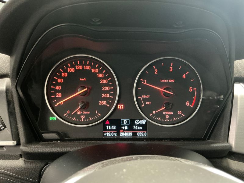 BMW 2er 218d Active Tourer Luxury Line 2015 – снимка 18