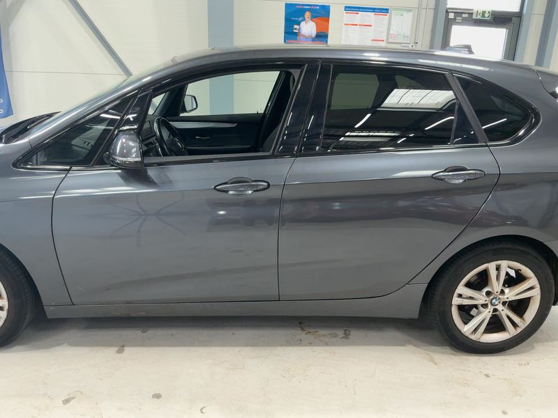 BMW 2er 218d Active Tourer Luxury Line 2015 – снимка 4