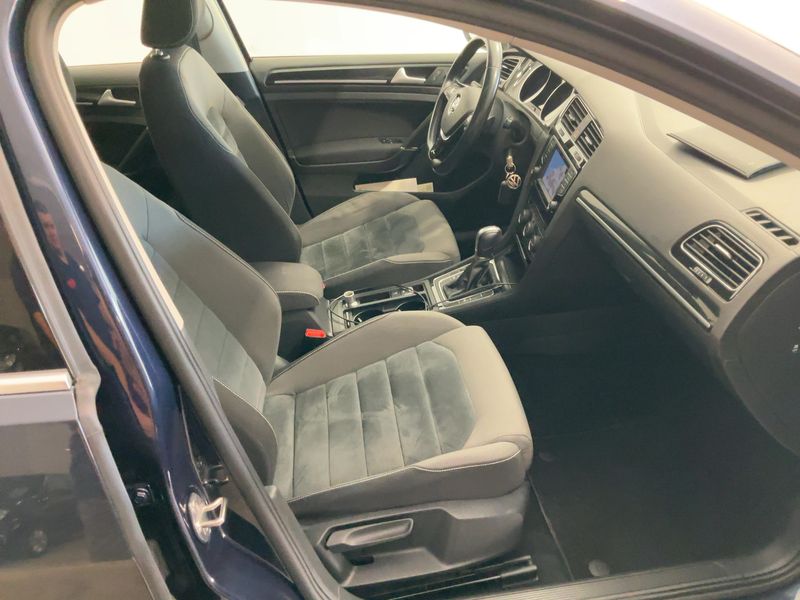 Volkswagen Golf VII 1.6 TDI Executive BlueMotion Tech 2016 – снимка 16