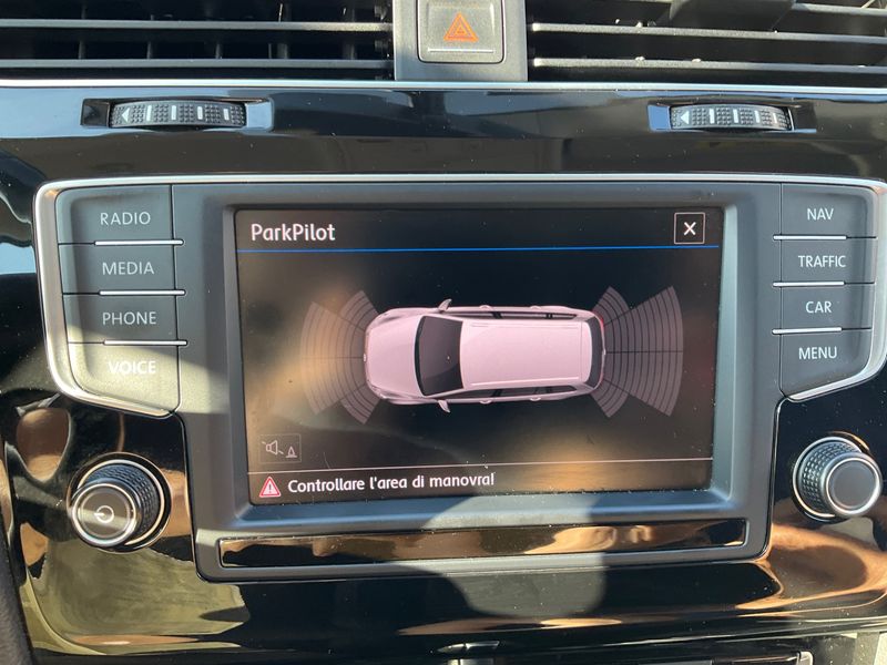 Volkswagen Golf VII 1.6 TDI Executive BlueMotion Tech 2016 – снимка 29