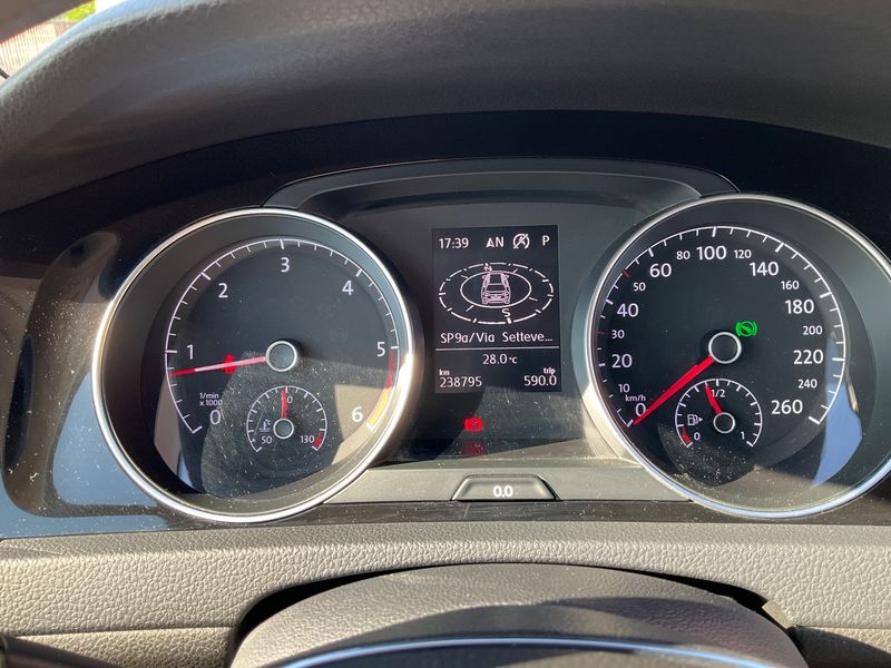 Volkswagen Golf VII 1.6 TDI Executive BlueMotion Tech 2016 – снимка 18