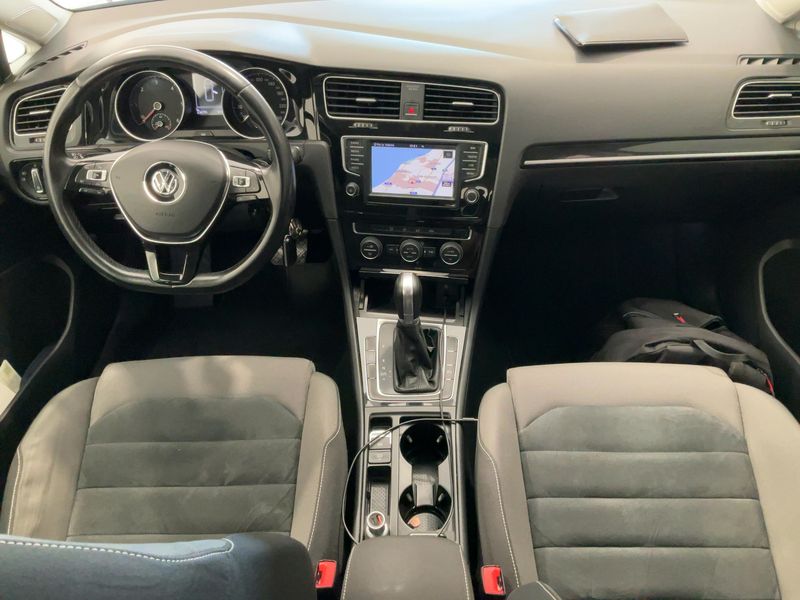 Volkswagen Golf VII 1.6 TDI Executive BlueMotion Tech 2016 – снимка 17