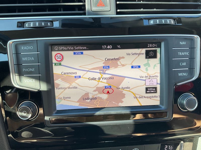Volkswagen Golf VII 1.6 TDI Executive BlueMotion Tech 2016 – снимка 30