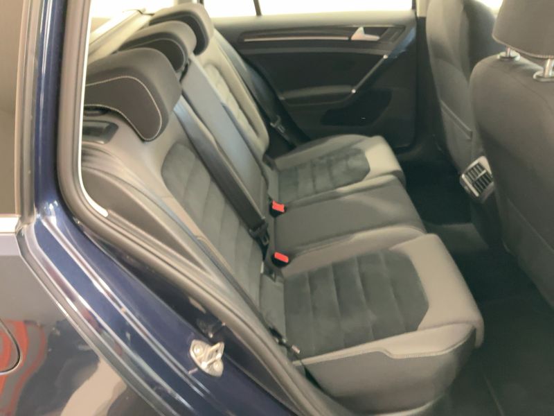 Volkswagen Golf VII 1.6 TDI Executive BlueMotion Tech 2016 – снимка 19
