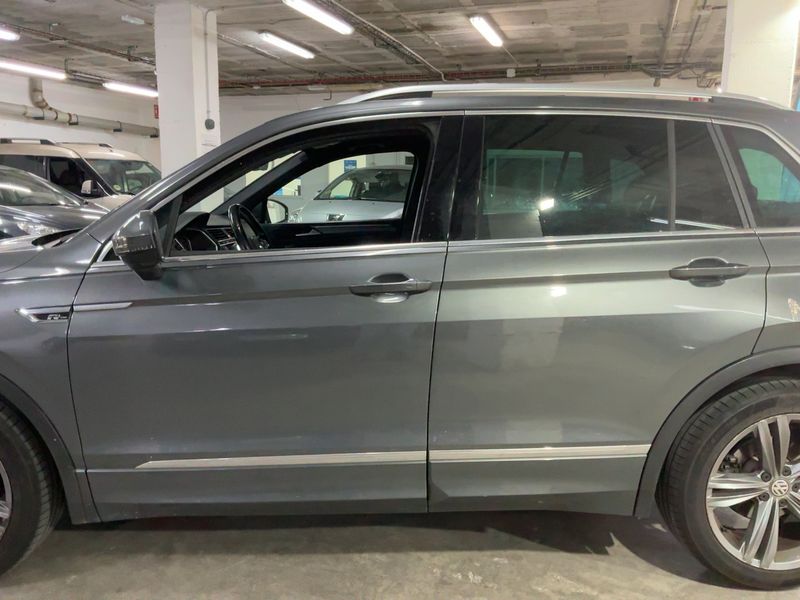 Volkswagen Tiguan 1.5 TSI ACT Sport BlueMotion Tech 2019 – снимка 4