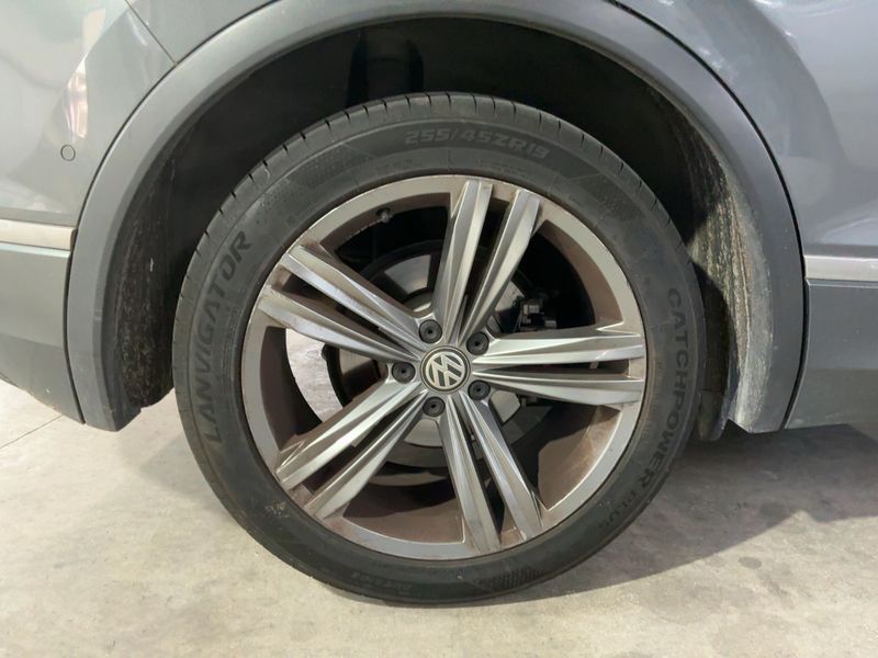 Volkswagen Tiguan 1.5 TSI ACT Sport BlueMotion Tech 2019 – снимка 9