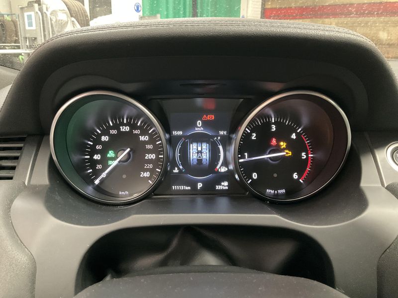Land Rover Evoque 2.0 Sd4 SE Dynamic 2018 – снимка 18