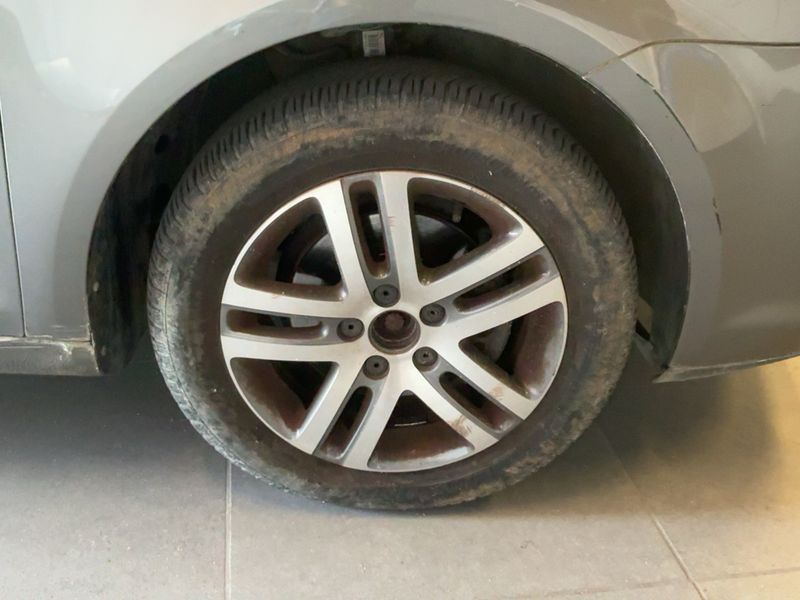 Volkswagen Touran 1.9 TDI Trendline 2008 – снимка 20