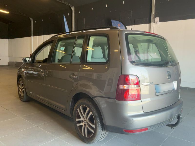 Volkswagen Touran 1.9 TDI Trendline 2008 – снимка 3
