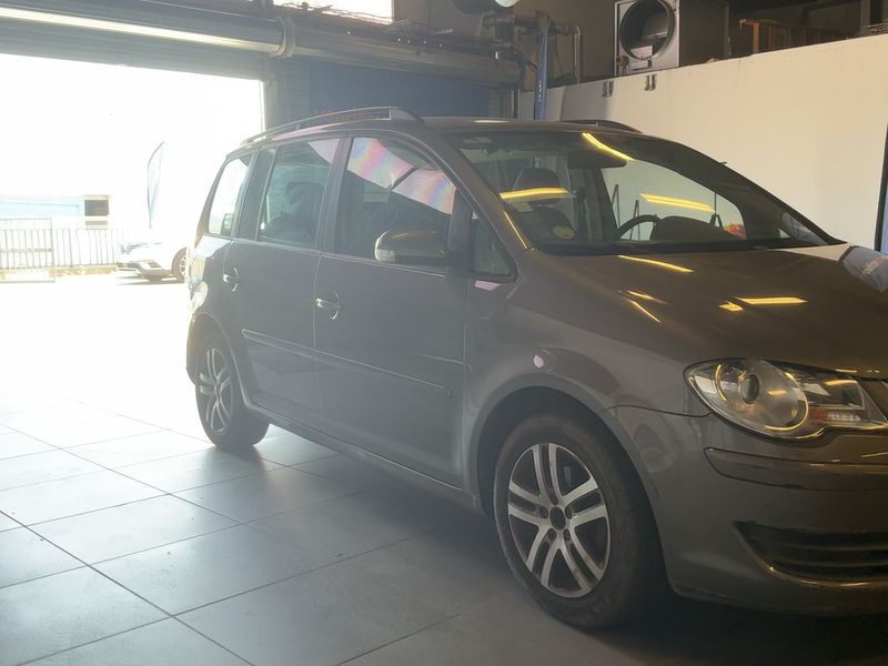 Volkswagen Touran 1.9 TDI Trendline 2008 – снимка 8