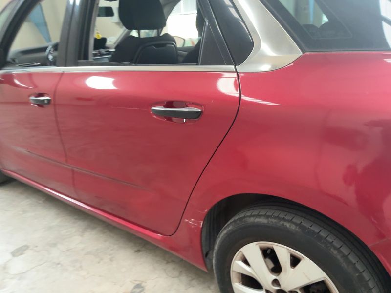 Citroen C4 Picasso 1.6 e-HDi Intensive 2014 – снимка 6