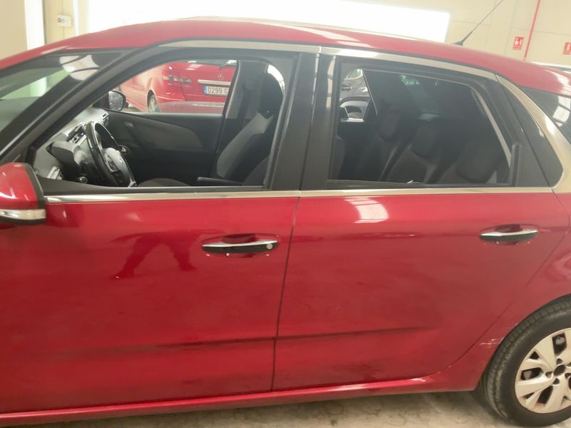 Citroen C4 Picasso 1.6 e-HDi Intensive 2014 – снимка 4