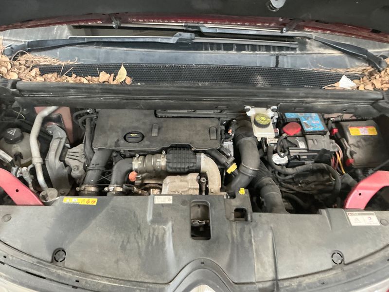 Citroen C4 Picasso 1.6 e-HDi Intensive 2014 – снимка 31
