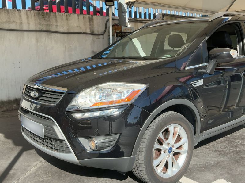 Ford Kuga 2.0 TDCi Titanium 2011 – снимка 2