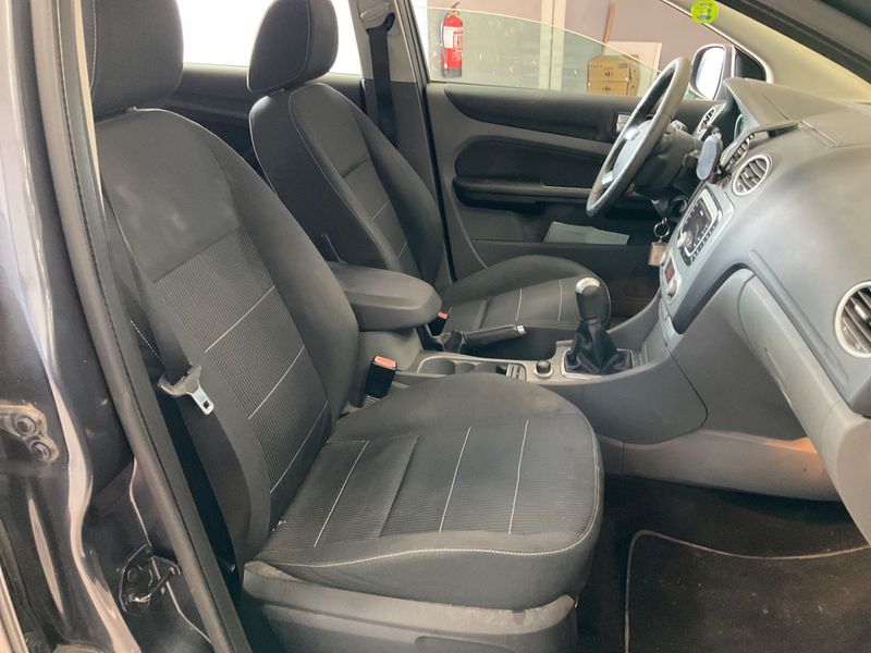 Ford Focus 1.8 TDCi Titanium 2009 – снимка 3
