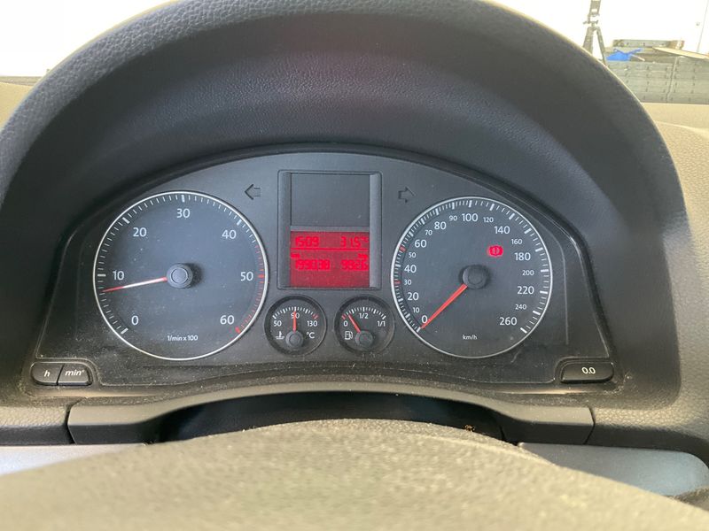 Volkswagen Golf V 1.9 TDI Trendline 2009 – снимка 4