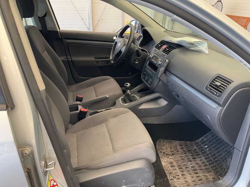Volkswagen Golf V 1.9 TDI Trendline 2009 – снимка 3