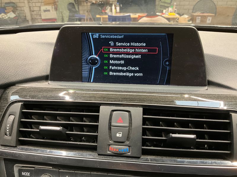BMW 3er 318d 2013 – снимка 24