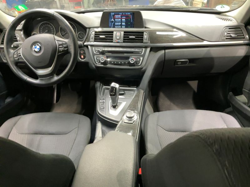 BMW 3er 318d 2013 – снимка 17