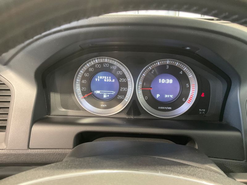 Volvo XC60 2.4 D5 Momentum AWD 2012 – снимка 19