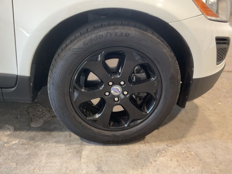 Volvo XC60 2.4 D5 Momentum AWD 2012 – снимка 11