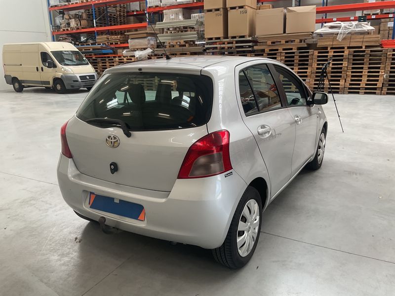 Toyota Yaris 1.4 D-4D Team 2008 – снимка 2