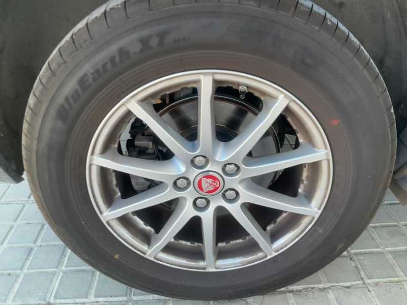 Jaguar E-Pace D150 Basis 2019 – снимка 9