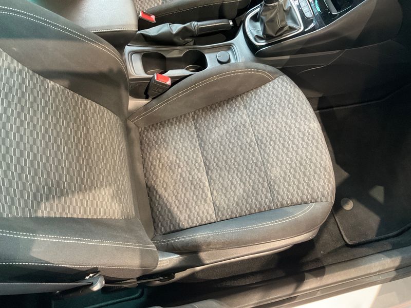 Opel Astra 1.4 SIDI Turbo ON 2018 – снимка 29