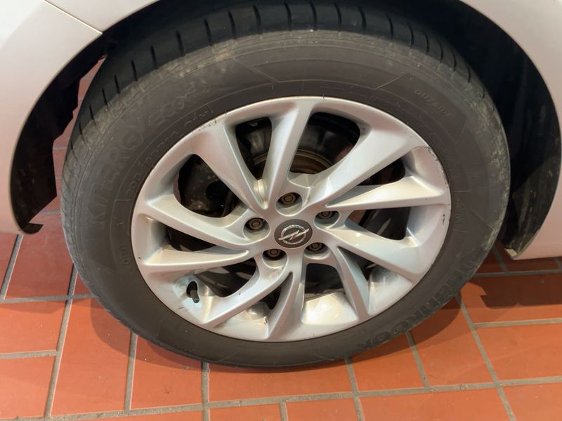 Opel Astra 1.4 SIDI Turbo ON 2018 – снимка 9