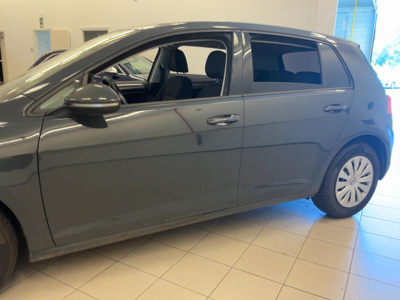 Volkswagen Golf VII 1.0 TSI Trendline BlueMotion Tech 2017 – снимка 4