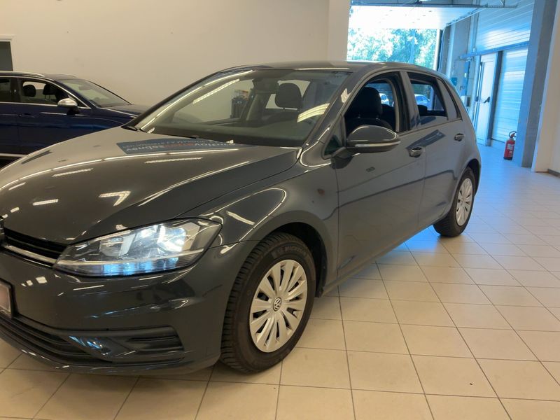 Volkswagen Golf VII 1.0 TSI Trendline BlueMotion Tech 2017 – снимка 2