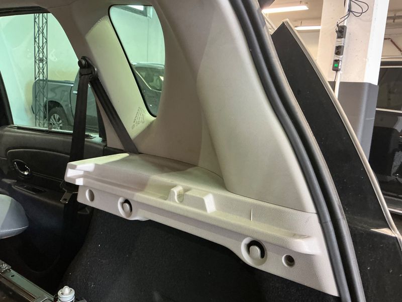 Renault Scenic 2.0 Dynamique 2012 – снимка 33
