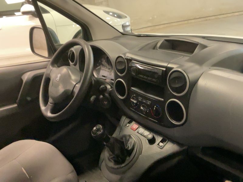 Peugeot Partner 1.6 Blue-HDi L1 Komfort Plus 2016 – снимка 17