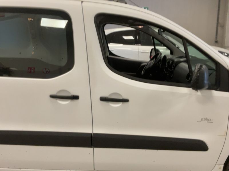 Peugeot Partner 1.6 Blue-HDi L1 Komfort Plus 2016 – снимка 10