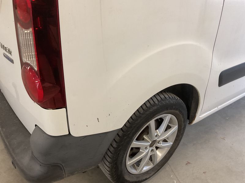 Peugeot Partner 1.6 Blue-HDi L1 Komfort Plus 2016 – снимка 23